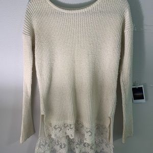 Creme sweater